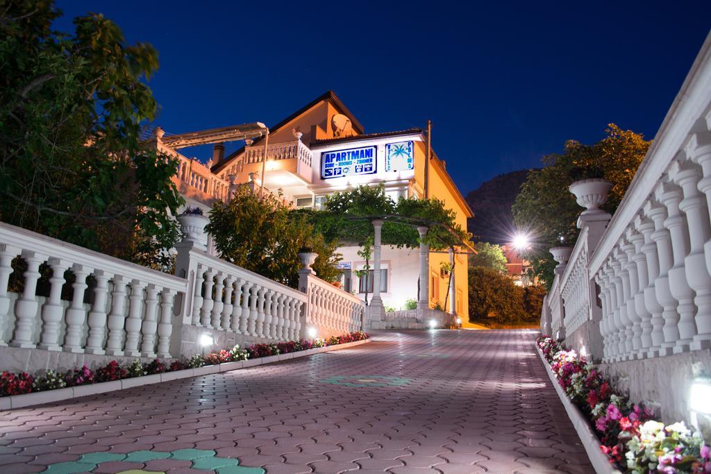 Villa Palma Guesthouse Mostar Buitenkant foto