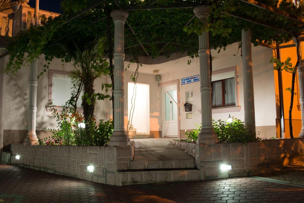 Villa Palma Guesthouse Mostar Buitenkant foto