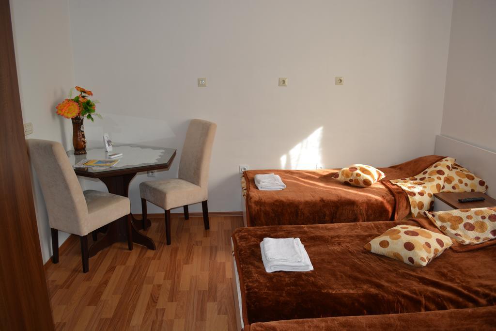 Villa Palma Guesthouse Mostar Kamer foto